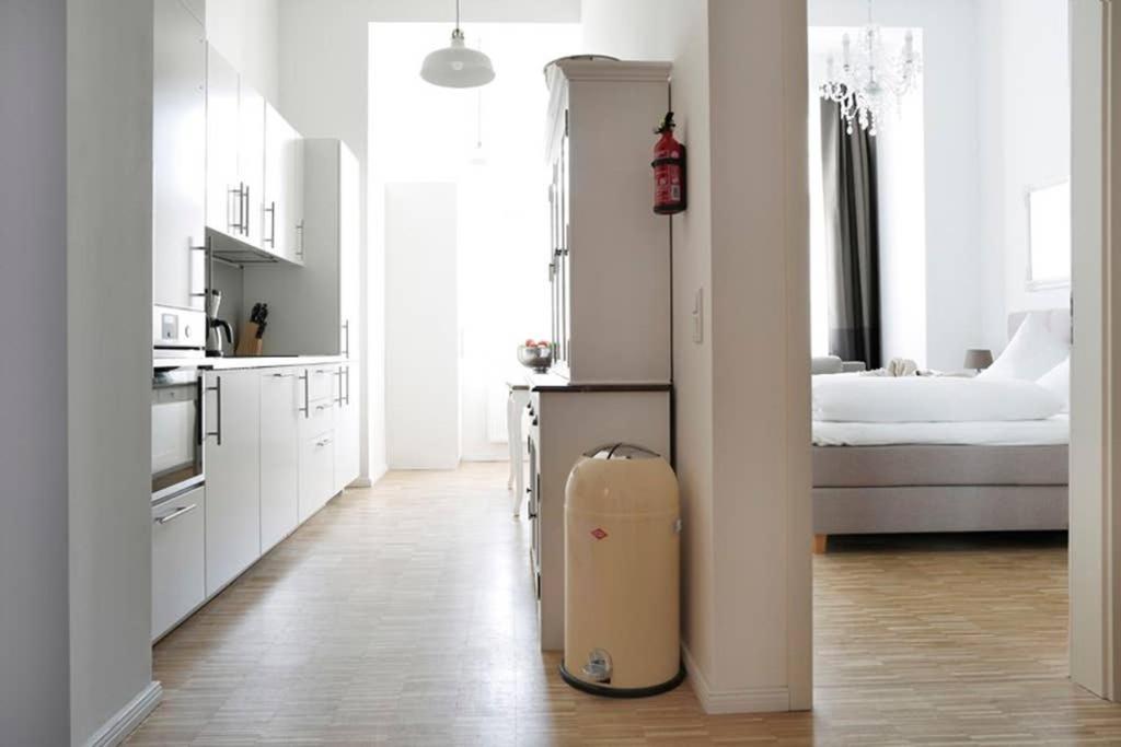 Sc 06 By Rockchair Apartments L Superhost Status L 4 Bedrooms Boxspringbeds 2 Bathrooms Balcony Elevator - Cozy Family & Business Flair Welcomes You! Берлин Экстерьер фото