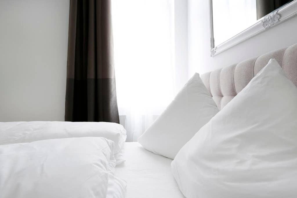 Sc 06 By Rockchair Apartments L Superhost Status L 4 Bedrooms Boxspringbeds 2 Bathrooms Balcony Elevator - Cozy Family & Business Flair Welcomes You! Берлин Экстерьер фото