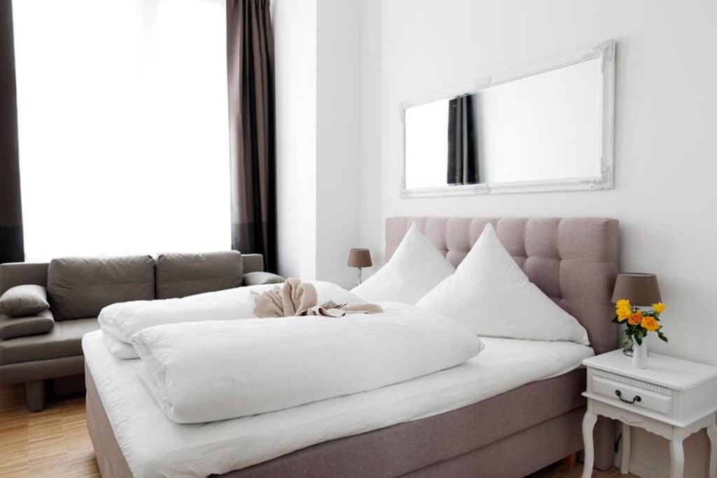 Sc 06 By Rockchair Apartments L Superhost Status L 4 Bedrooms Boxspringbeds 2 Bathrooms Balcony Elevator - Cozy Family & Business Flair Welcomes You! Берлин Экстерьер фото