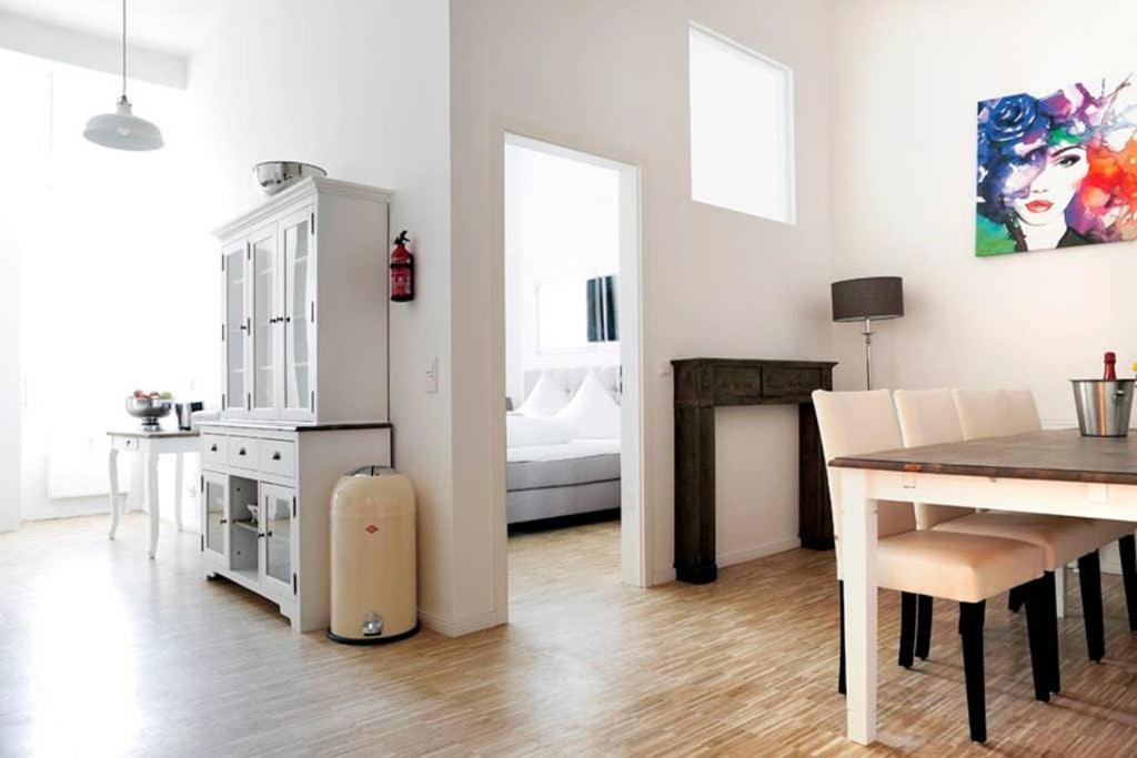 Sc 06 By Rockchair Apartments L Superhost Status L 4 Bedrooms Boxspringbeds 2 Bathrooms Balcony Elevator - Cozy Family & Business Flair Welcomes You! Берлин Экстерьер фото