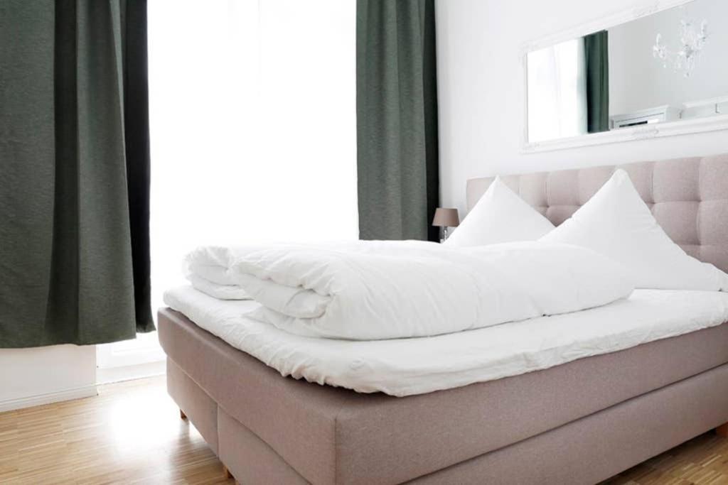 Sc 06 By Rockchair Apartments L Superhost Status L 4 Bedrooms Boxspringbeds 2 Bathrooms Balcony Elevator - Cozy Family & Business Flair Welcomes You! Берлин Экстерьер фото