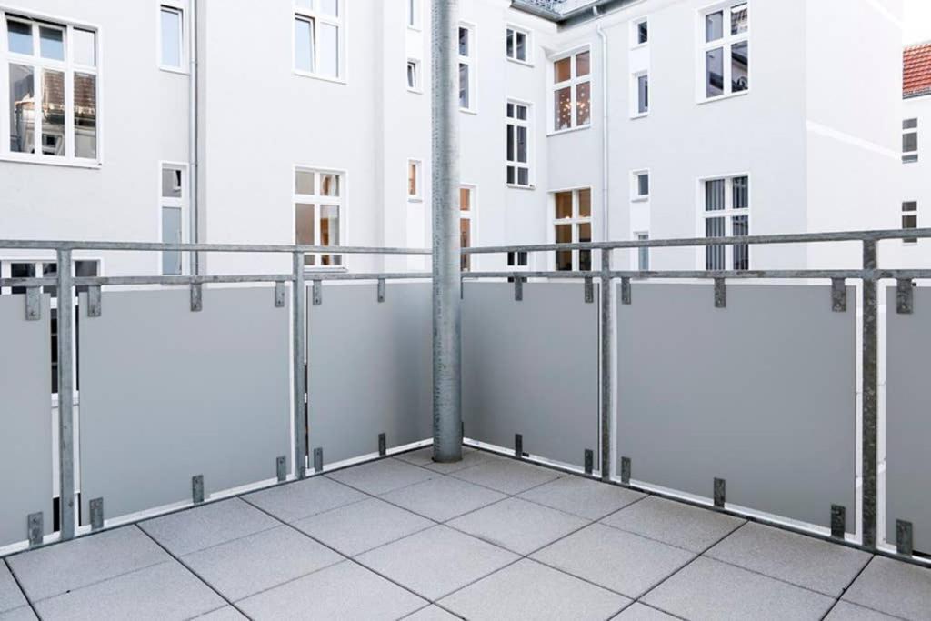 Sc 06 By Rockchair Apartments L Superhost Status L 4 Bedrooms Boxspringbeds 2 Bathrooms Balcony Elevator - Cozy Family & Business Flair Welcomes You! Берлин Экстерьер фото