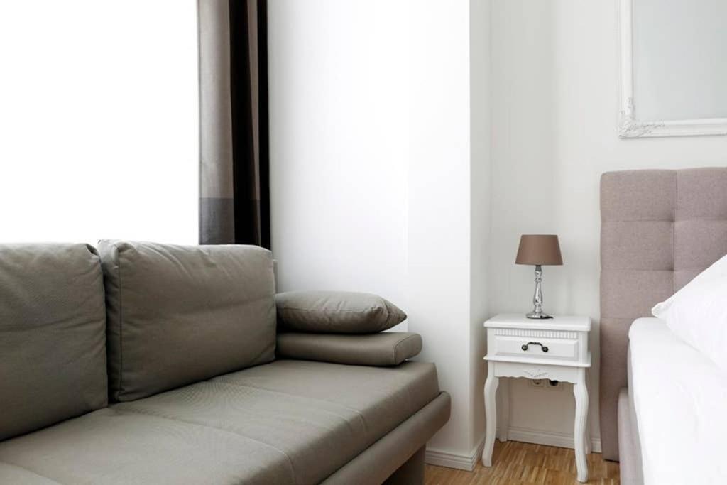 Sc 06 By Rockchair Apartments L Superhost Status L 4 Bedrooms Boxspringbeds 2 Bathrooms Balcony Elevator - Cozy Family & Business Flair Welcomes You! Берлин Экстерьер фото
